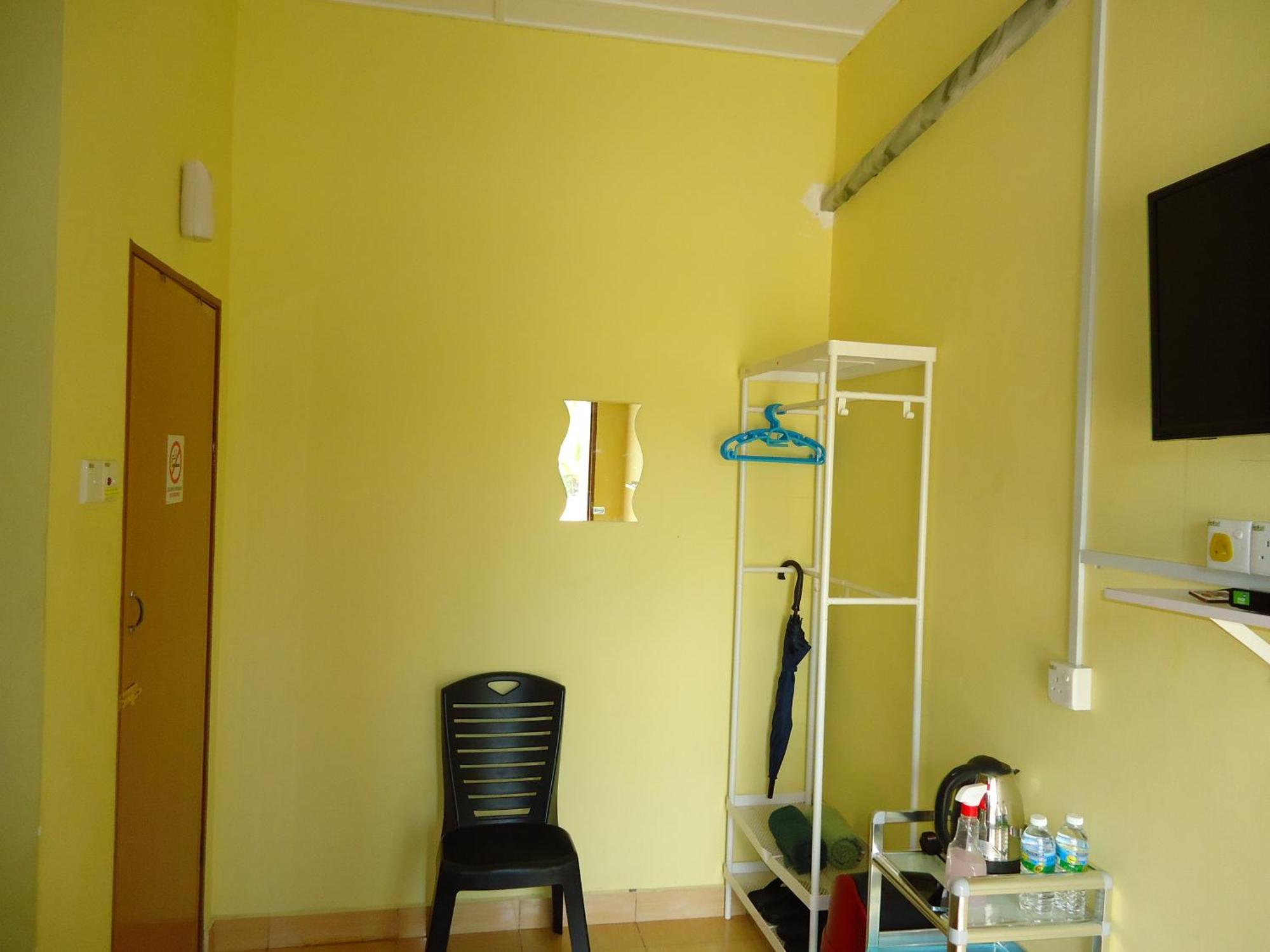 D'Pinggir Guest Room Kuala Tahan Buitenkant foto